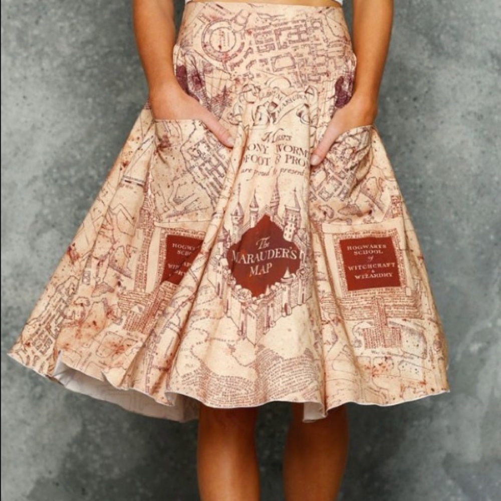 Blackmilk Marauder’s Map skirt size M